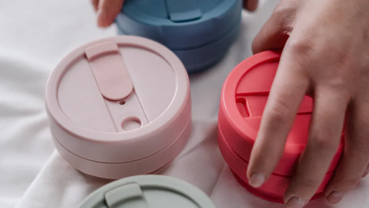 Ease of Cleaning a Hard Shell Cooler Lunch Box