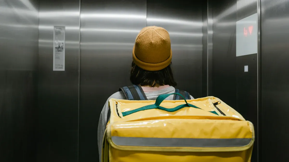 Hard Lined Cooler Bag Features Compared for Every Budget